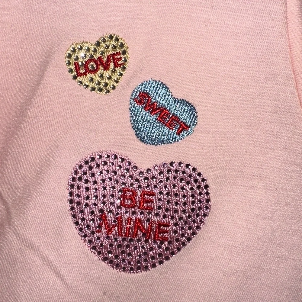 OntWelfth Size Medium Pink embroidered jeweled candy heart Valentine’s shirt - Picture 4 of 8